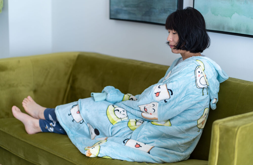 three poodle wearable blanket review warm hoodie