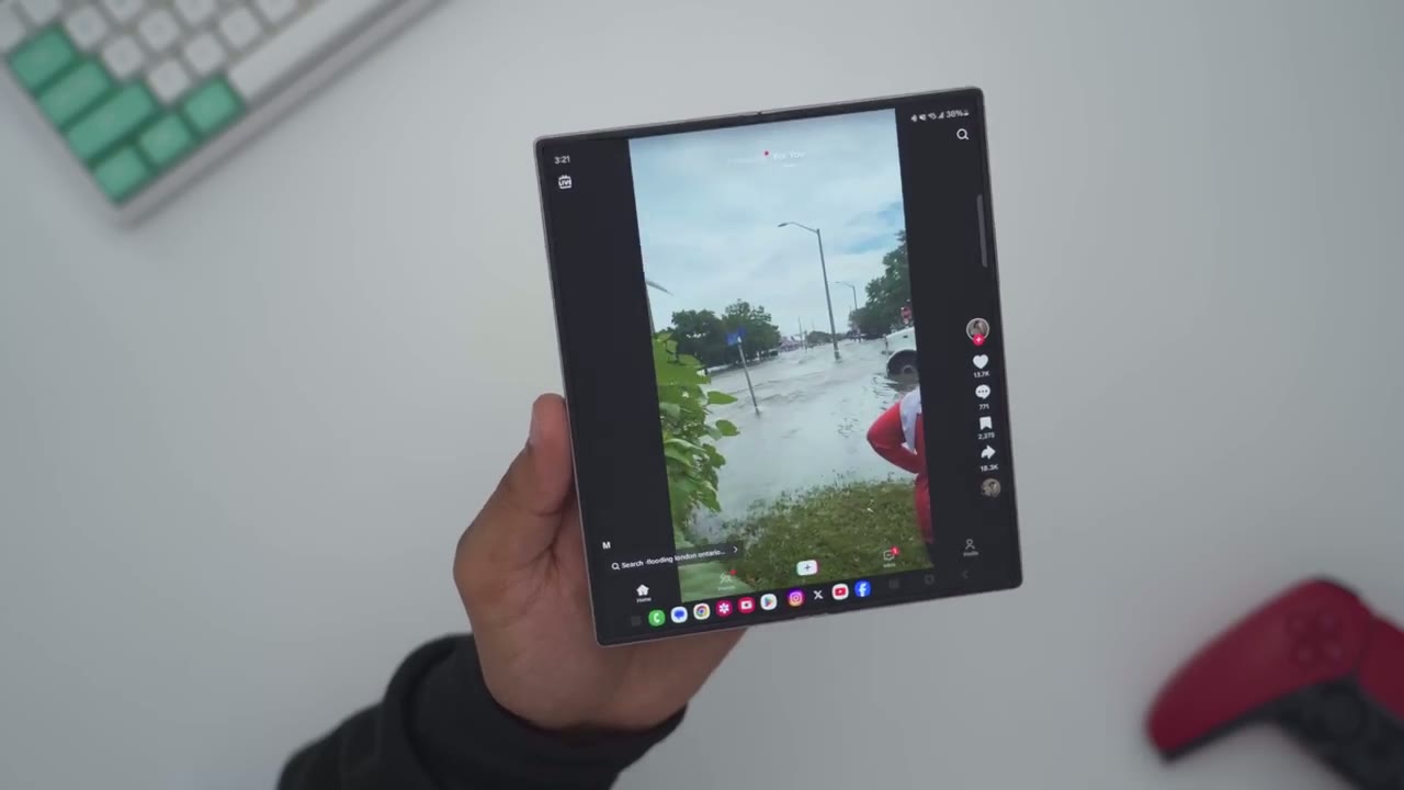 Screenshot — Multi Window View